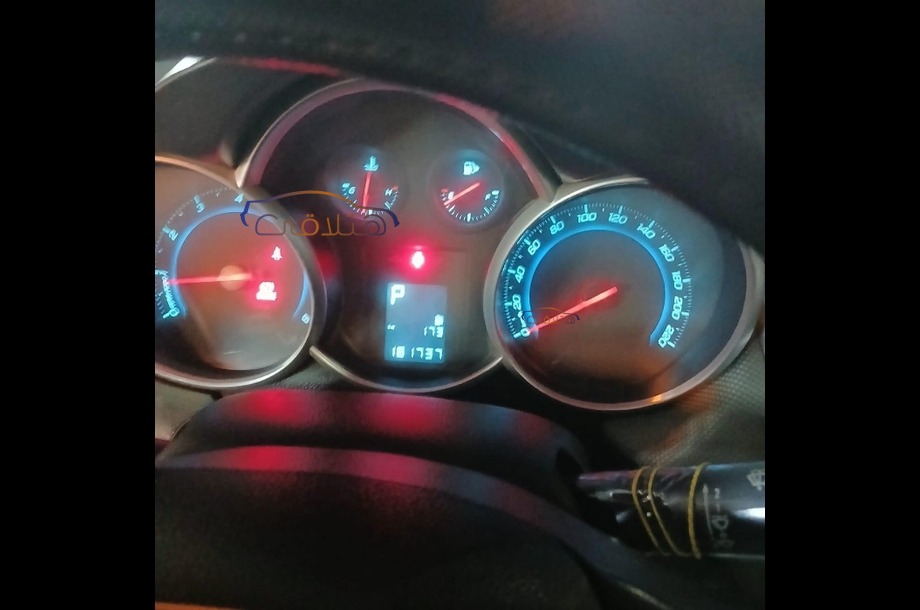 Cruze Chevrolet Silver