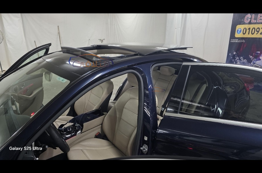 C 180 Mercedes احمر