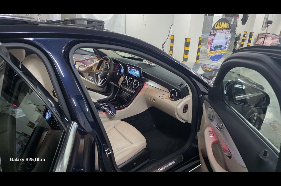 C 180 Mercedes احمر