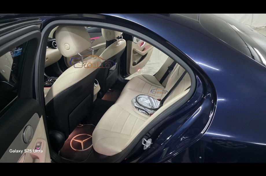 C 180 Mercedes احمر