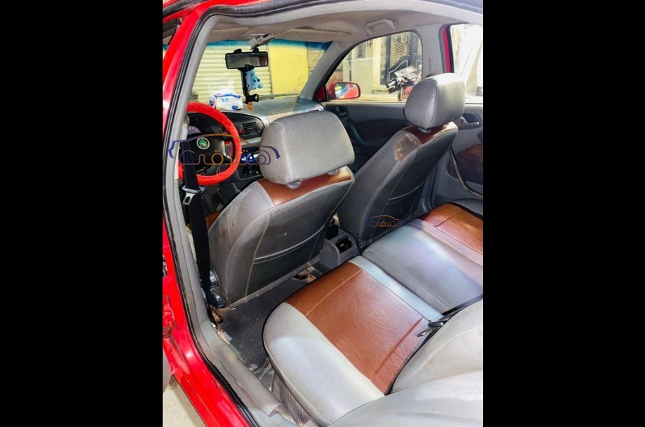 Octavia A4 Skoda احمر