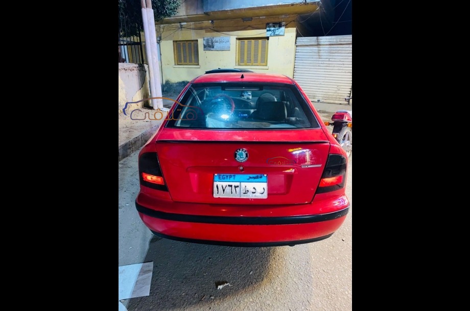 Octavia A4 Skoda احمر