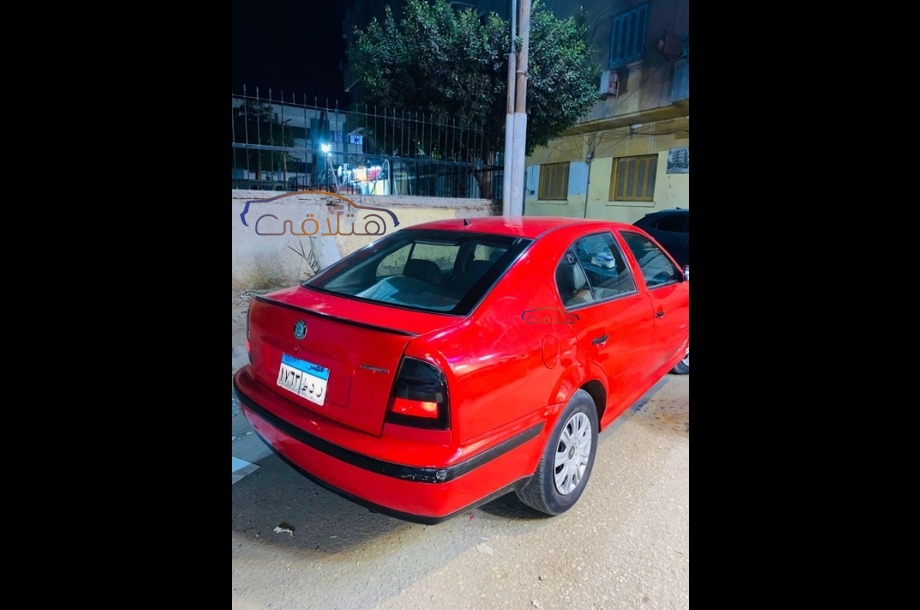 Octavia A4 Skoda احمر