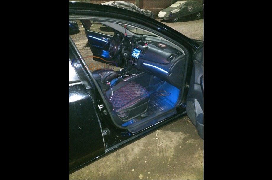 Cerato Kia أسود