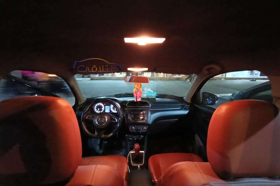 Dzire Suzuki أسود