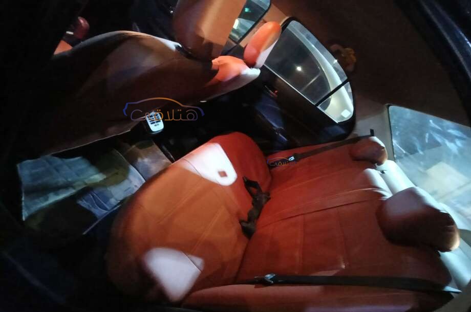 Dzire Suzuki أسود