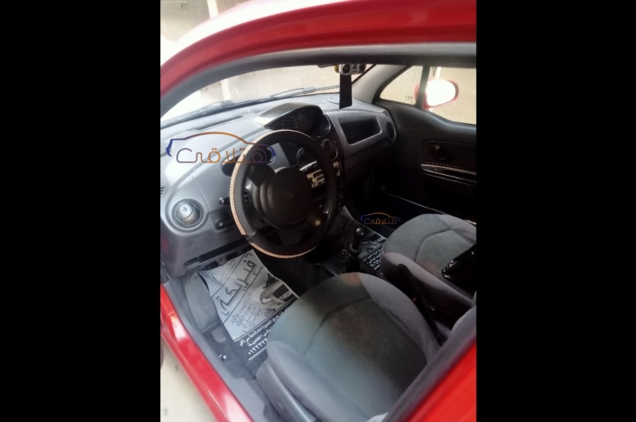 Spark Chevrolet احمر
