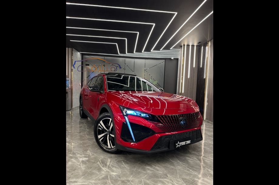 408 Peugeot احمر غامق