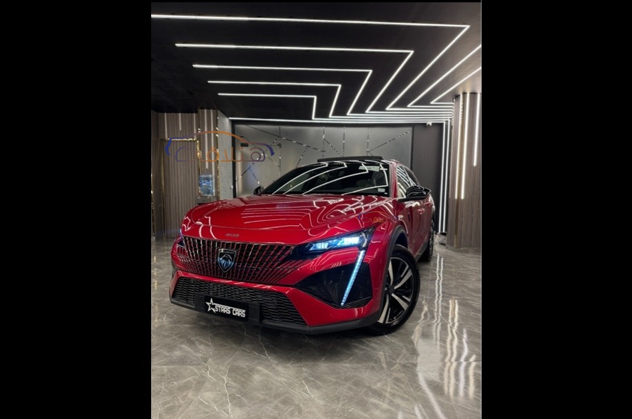 408 Peugeot احمر غامق