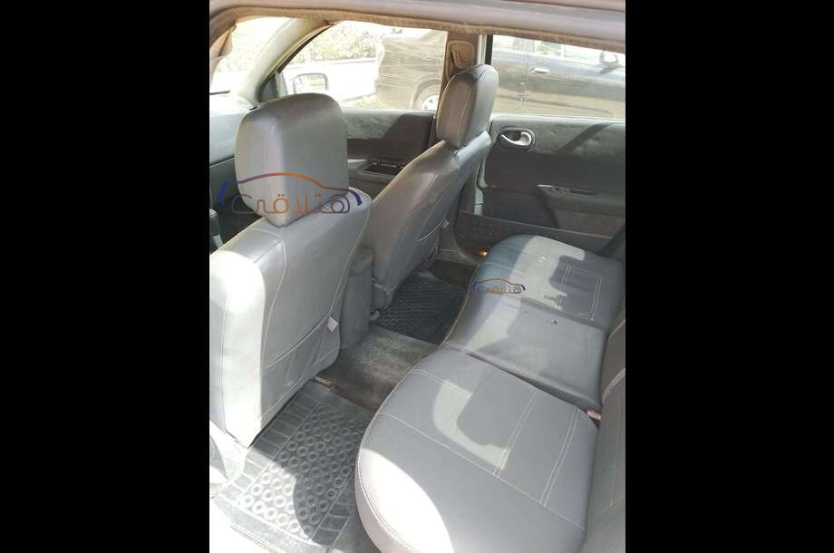 Megane Renault فضي