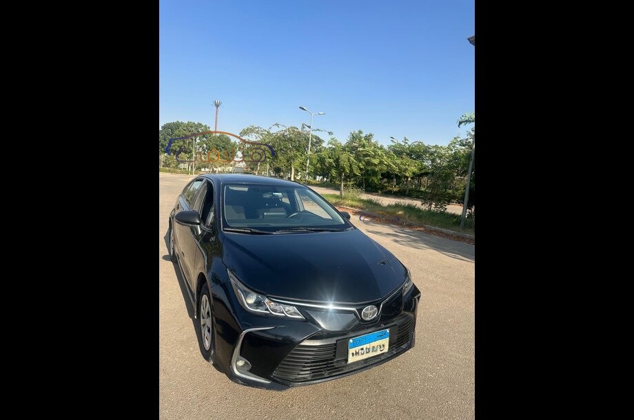 Corolla Toyota أسود