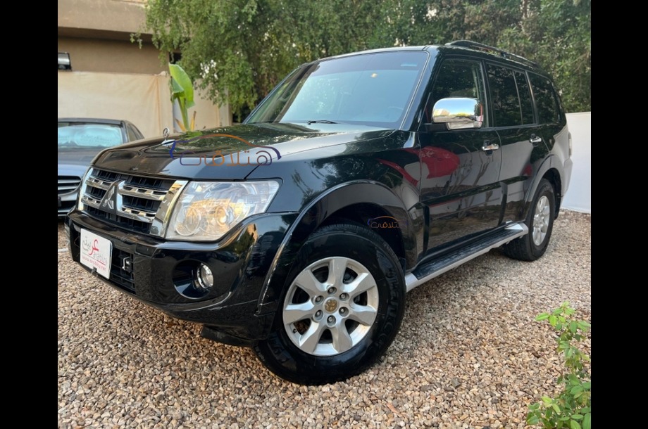 Pajero Mitsubishi Black
