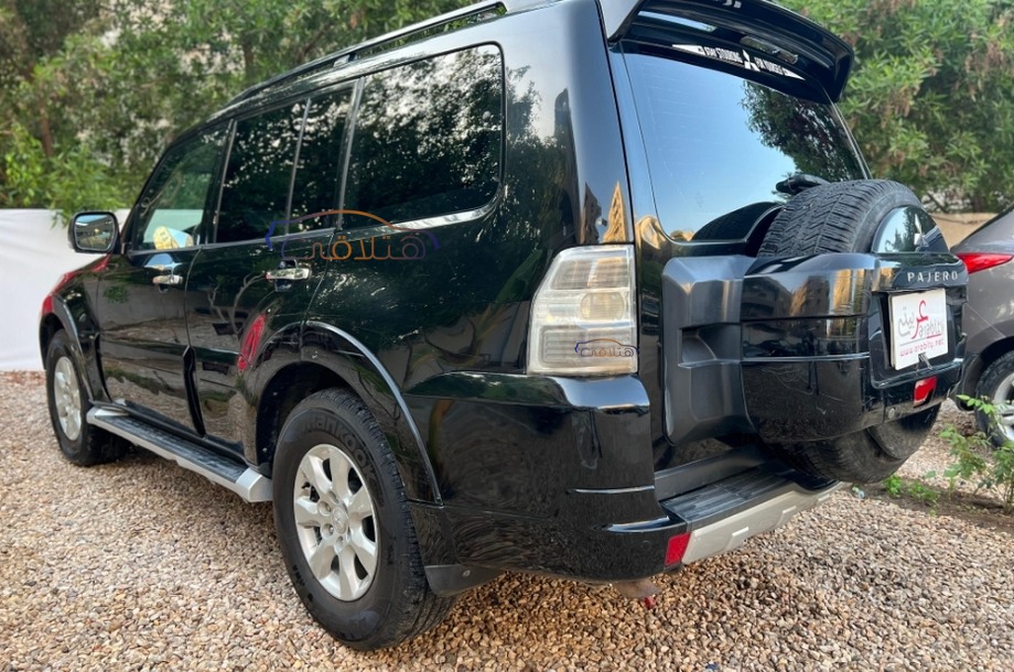 Pajero Mitsubishi Black