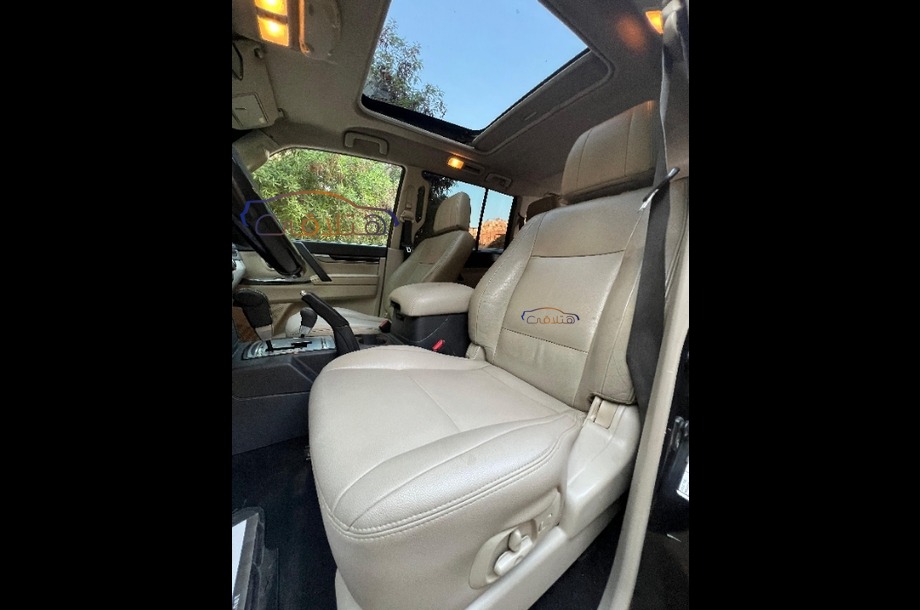 Pajero Mitsubishi Black