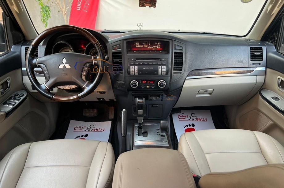 Pajero Mitsubishi Black