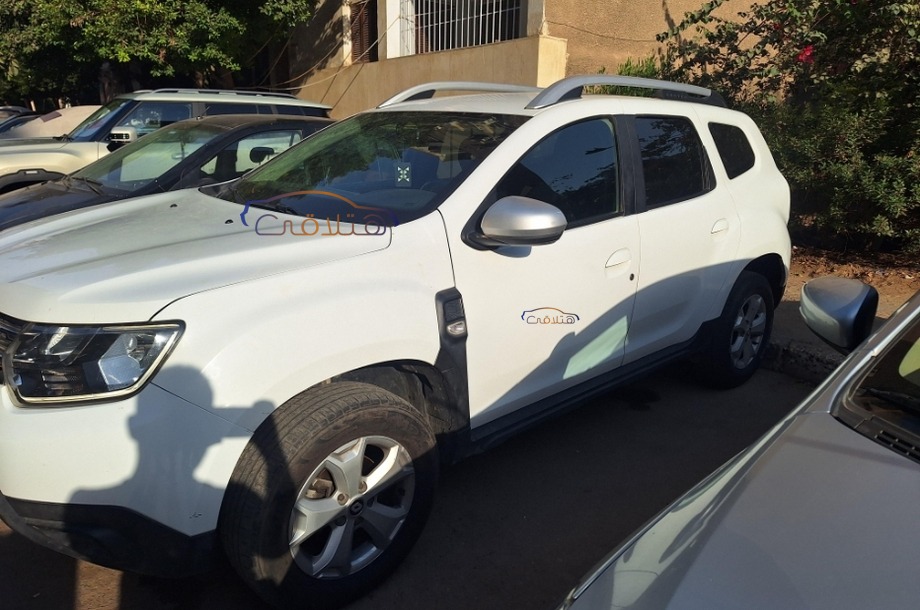 Duster Renault White