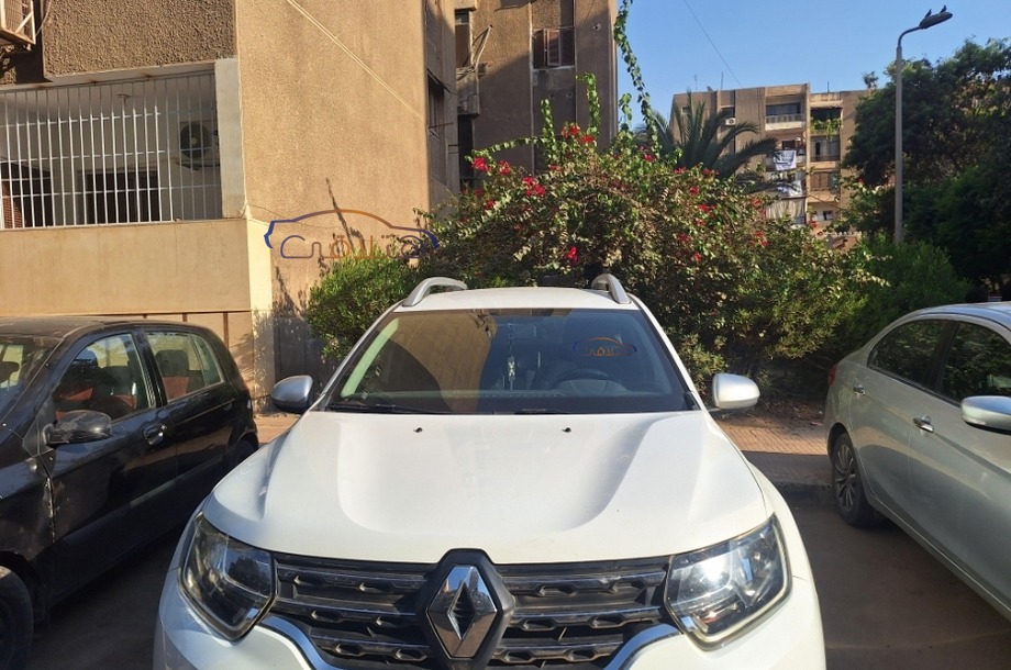 Duster Renault White