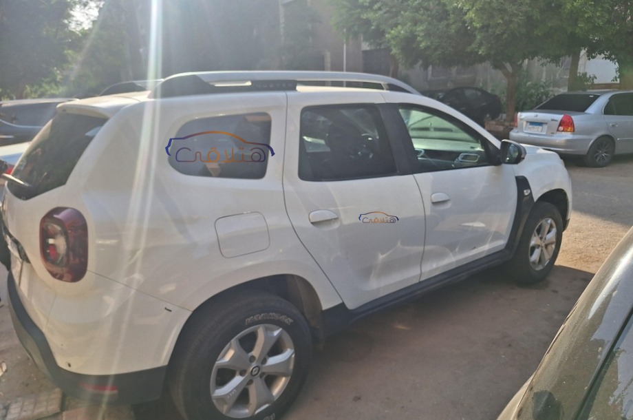 Duster Renault White