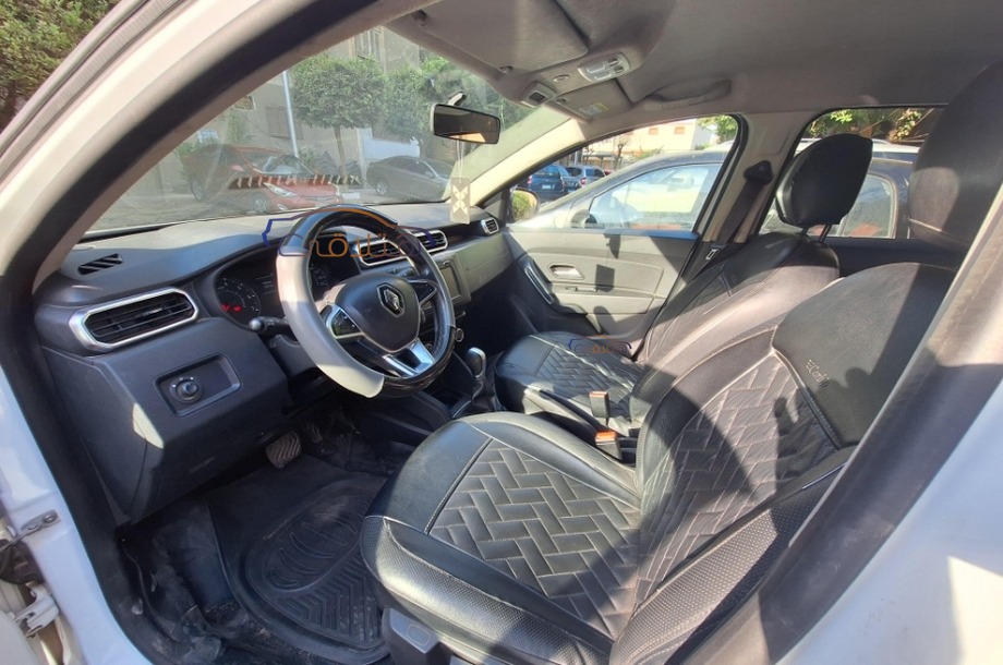 Duster Renault White