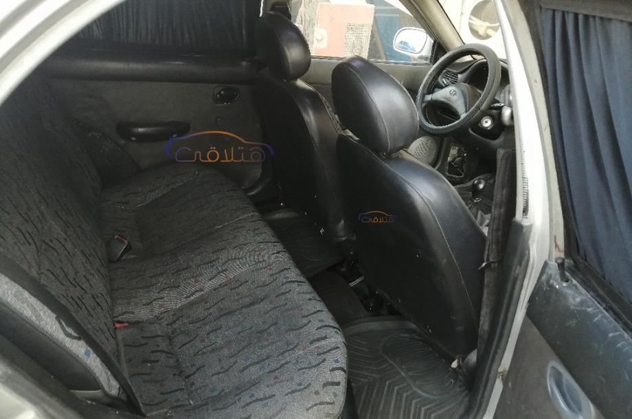 Accent Hyundai فضي