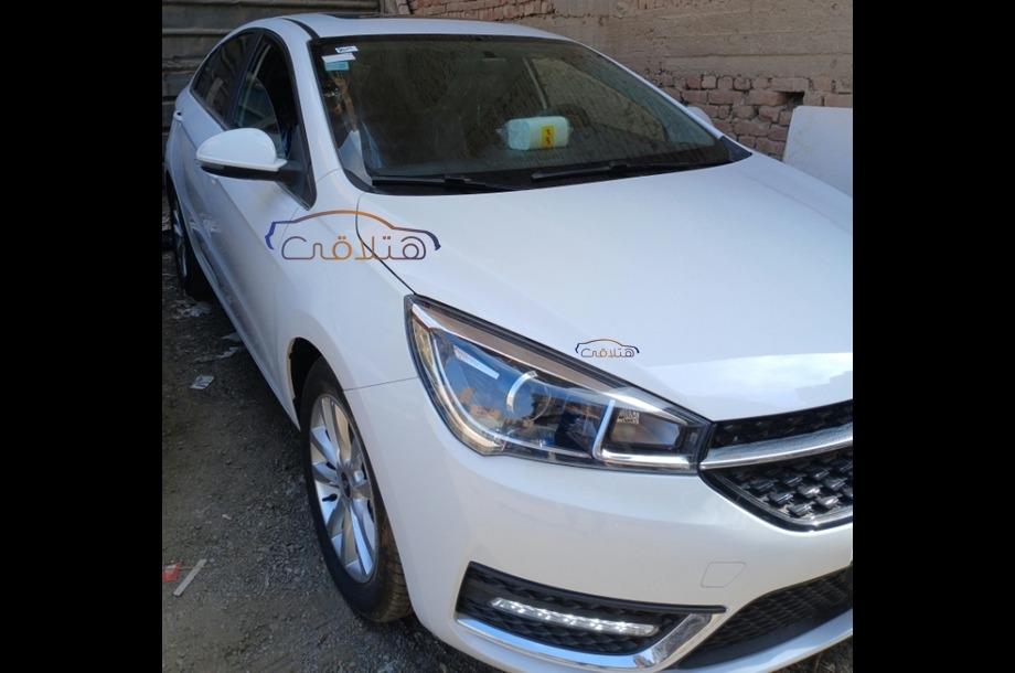 Arrizo 5 Chery أبيض