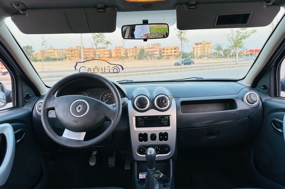 Sandero Step Way Renault فضي