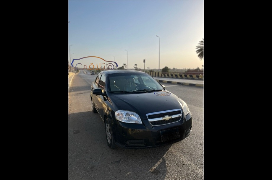 Aveo Chevrolet أسود