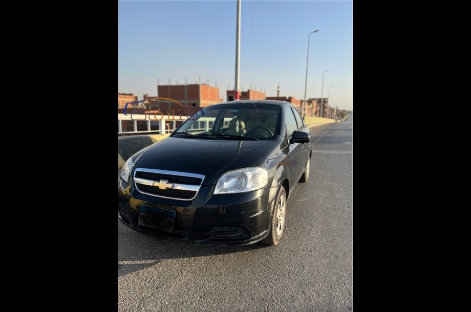 Aveo Chevrolet أسود