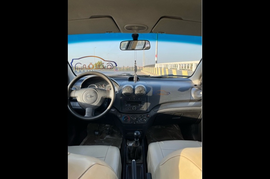 Aveo Chevrolet أسود