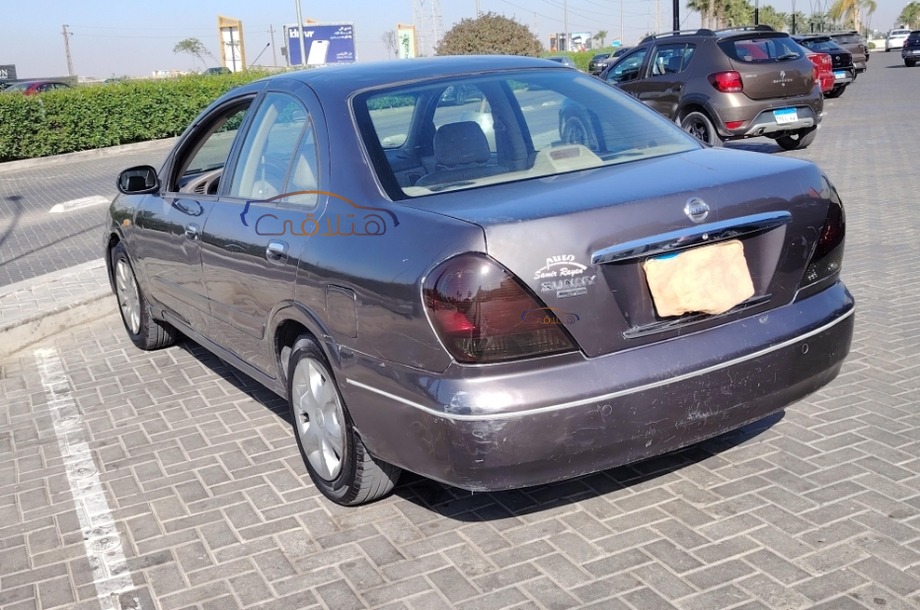 Sunny Nissan آخر