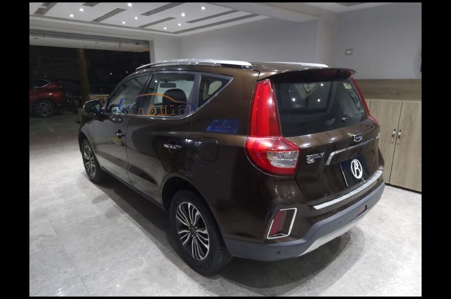 Emgrand X7 Geely Brown