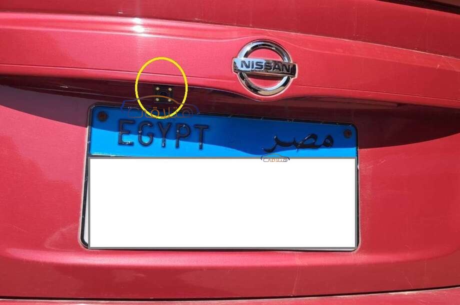 Sunny Nissan احمر