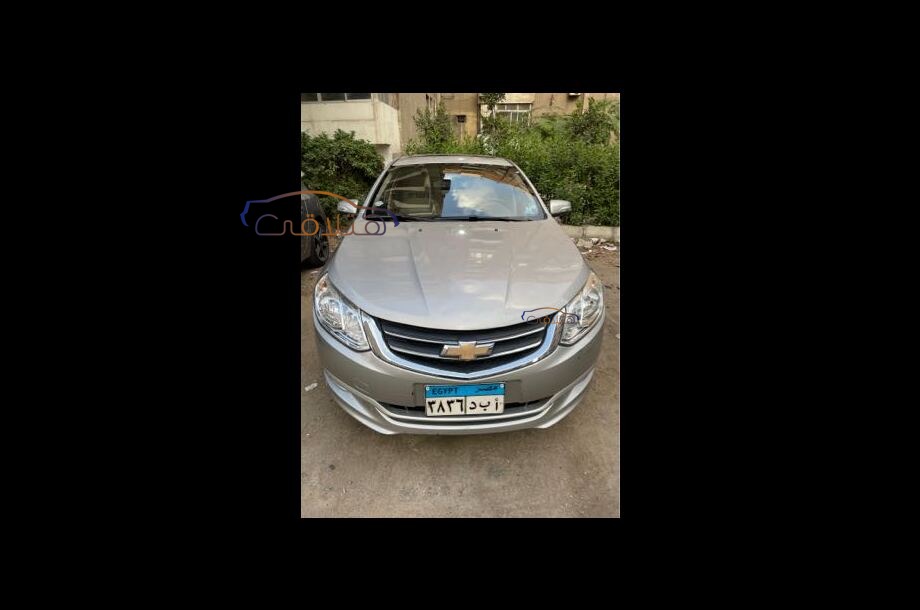 Optra Chevrolet فضي