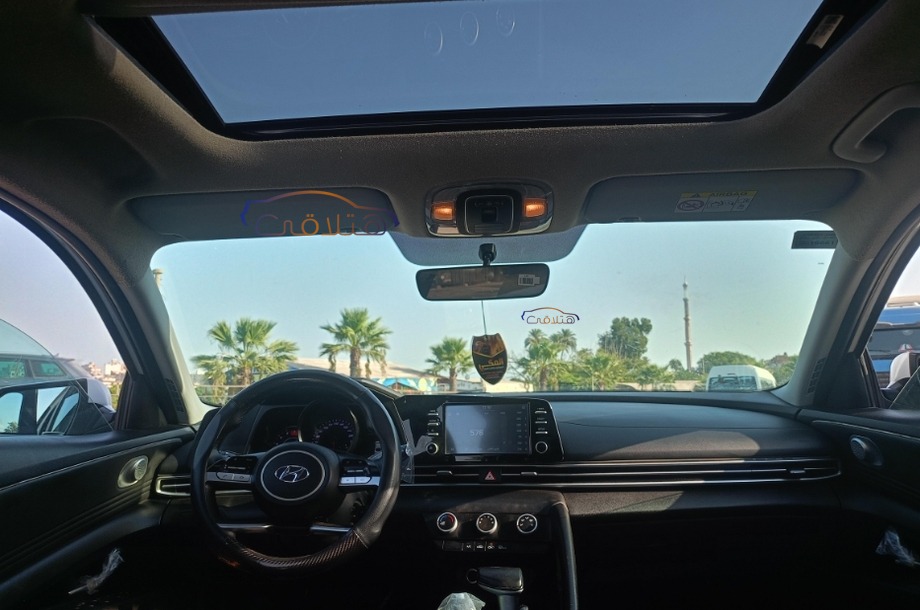 Elantra CN7 Hyundai أبيض