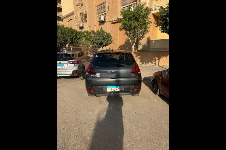 3008 Peugeot Dark grey
