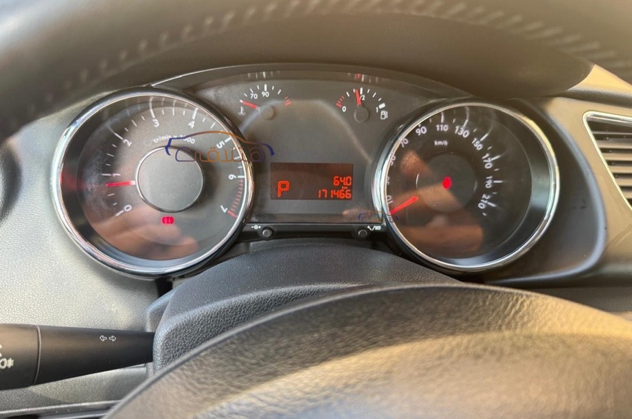 3008 Peugeot Dark grey