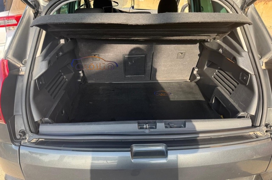 3008 Peugeot Dark grey