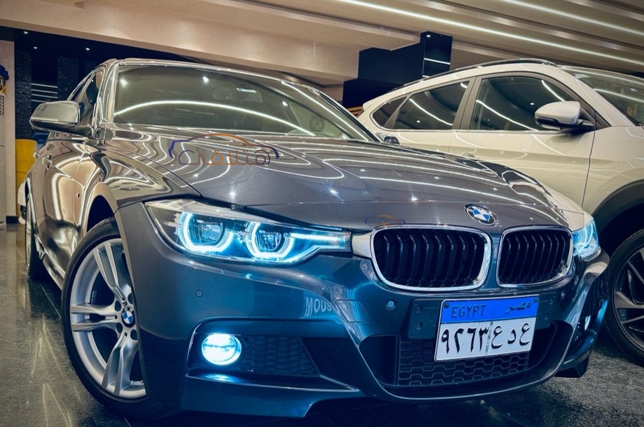 320 BMW رمادي