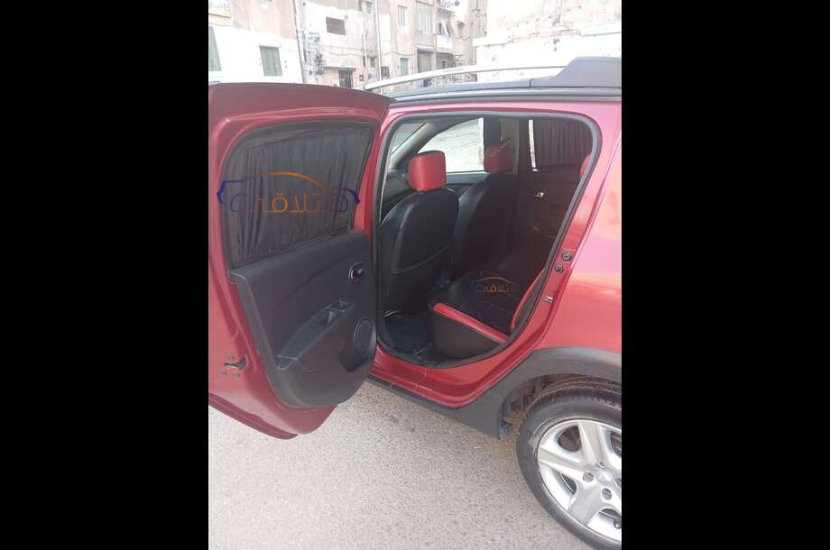 Sandero Step Way Renault Dark red