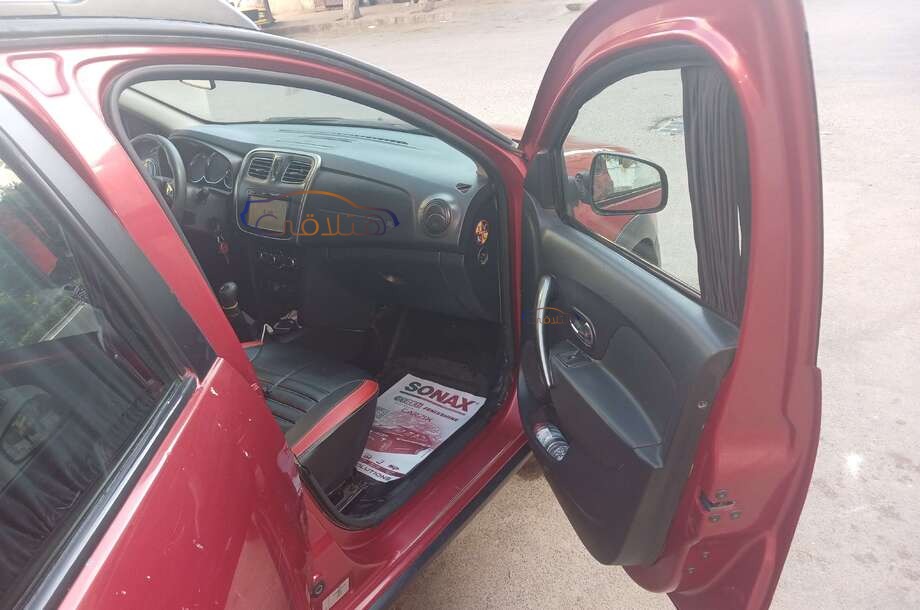 Sandero Step Way Renault Dark red
