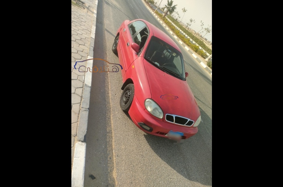 Lanos 2 Daewoo احمر