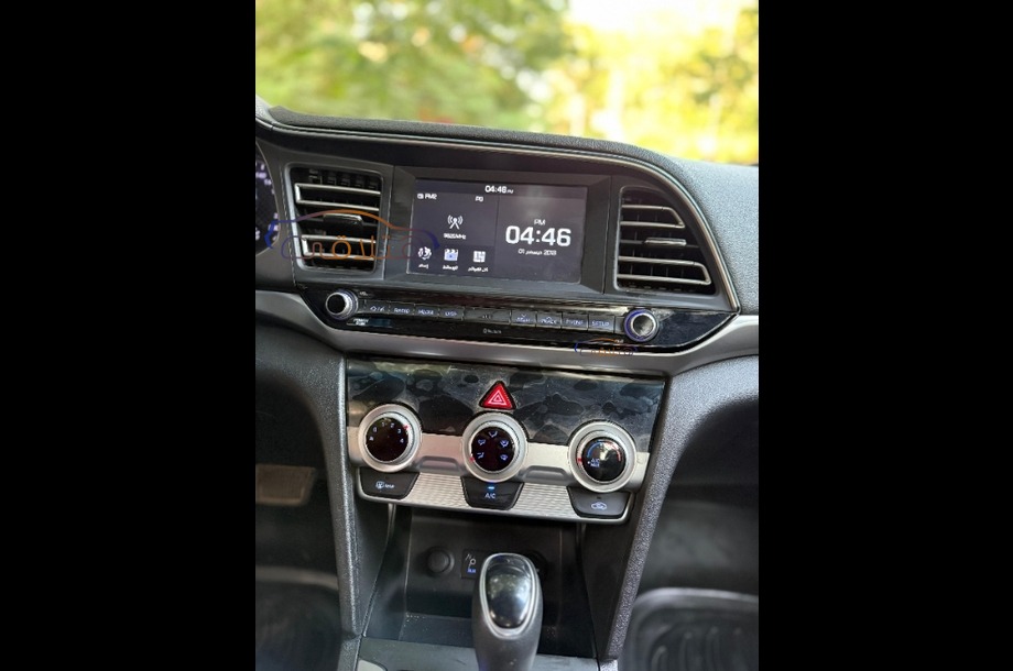 Elantra AD Hyundai احمر