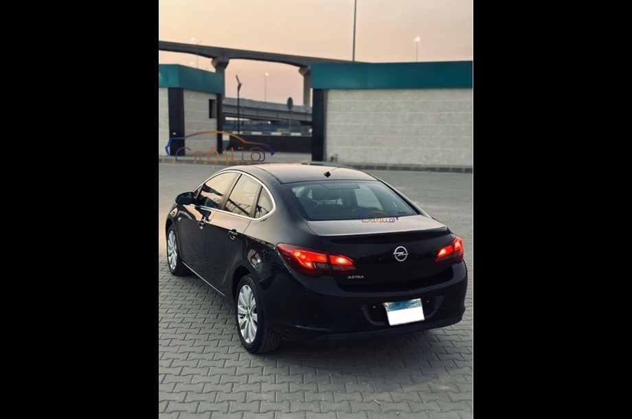 Astra Opel Black