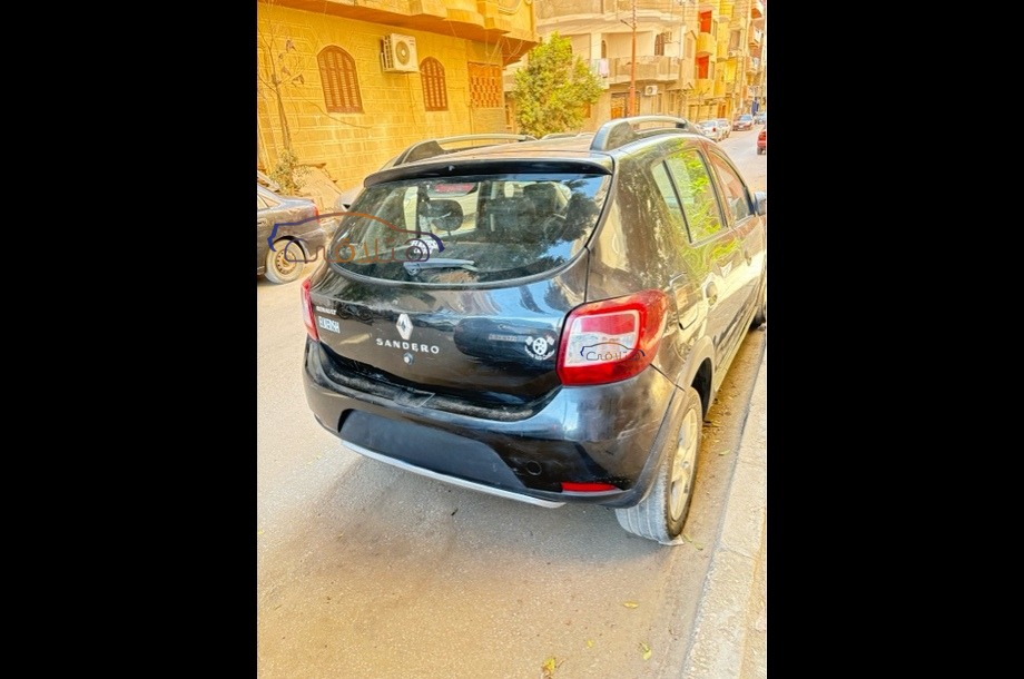 Sandero Step Way Renault أسود
