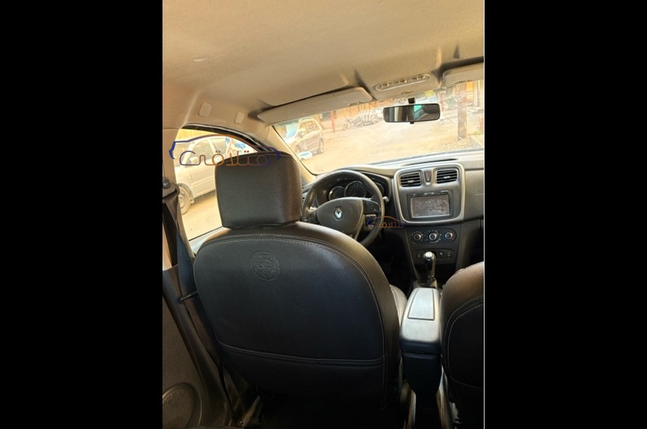 Sandero Step Way Renault أسود