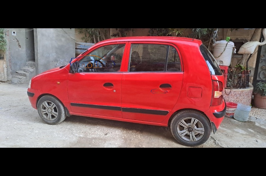 Atos Hyundai احمر
