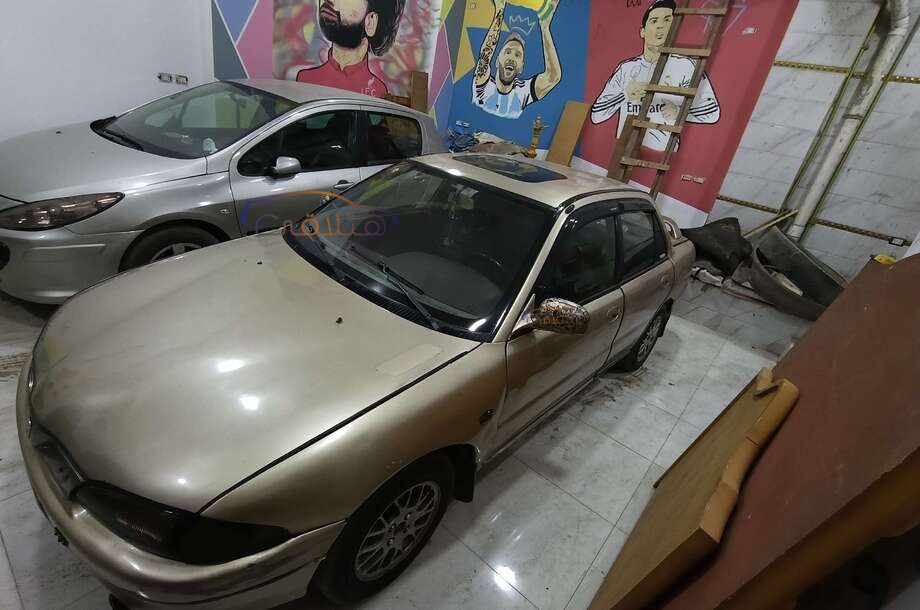 Wira Proton برونزي