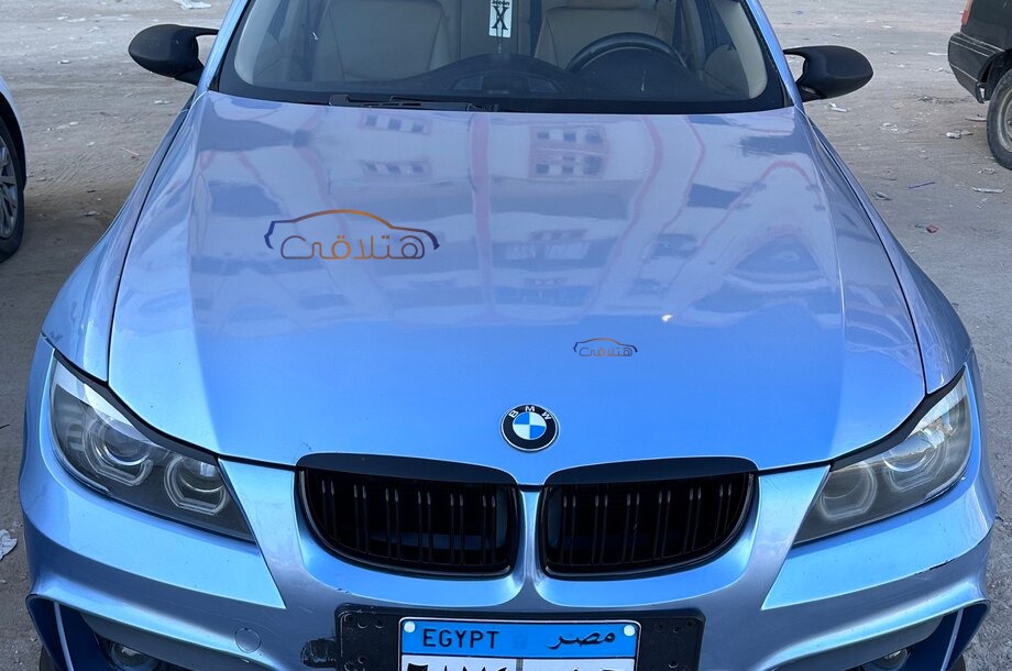 320 BMW أزرق