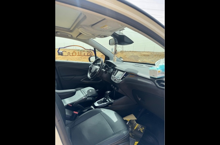 Crossland Opel أبيض