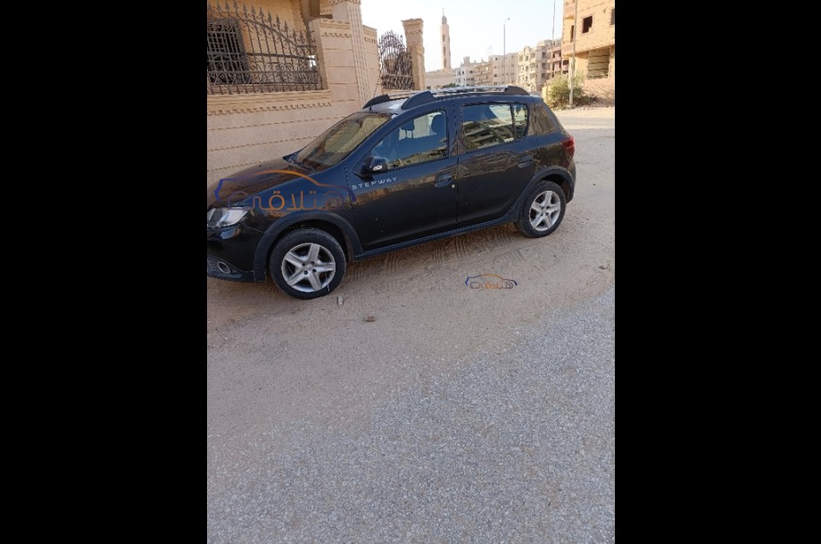 Sandero Step Way Renault أسود